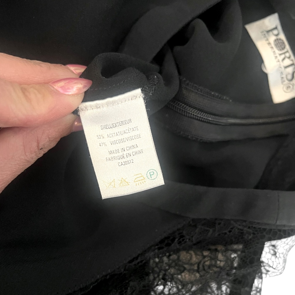𝐏𝐎𝐑𝐓𝐒 𝐈𝐍𝐓’𝐋 Black Lace cut-out Dress - Picture 8 of 9